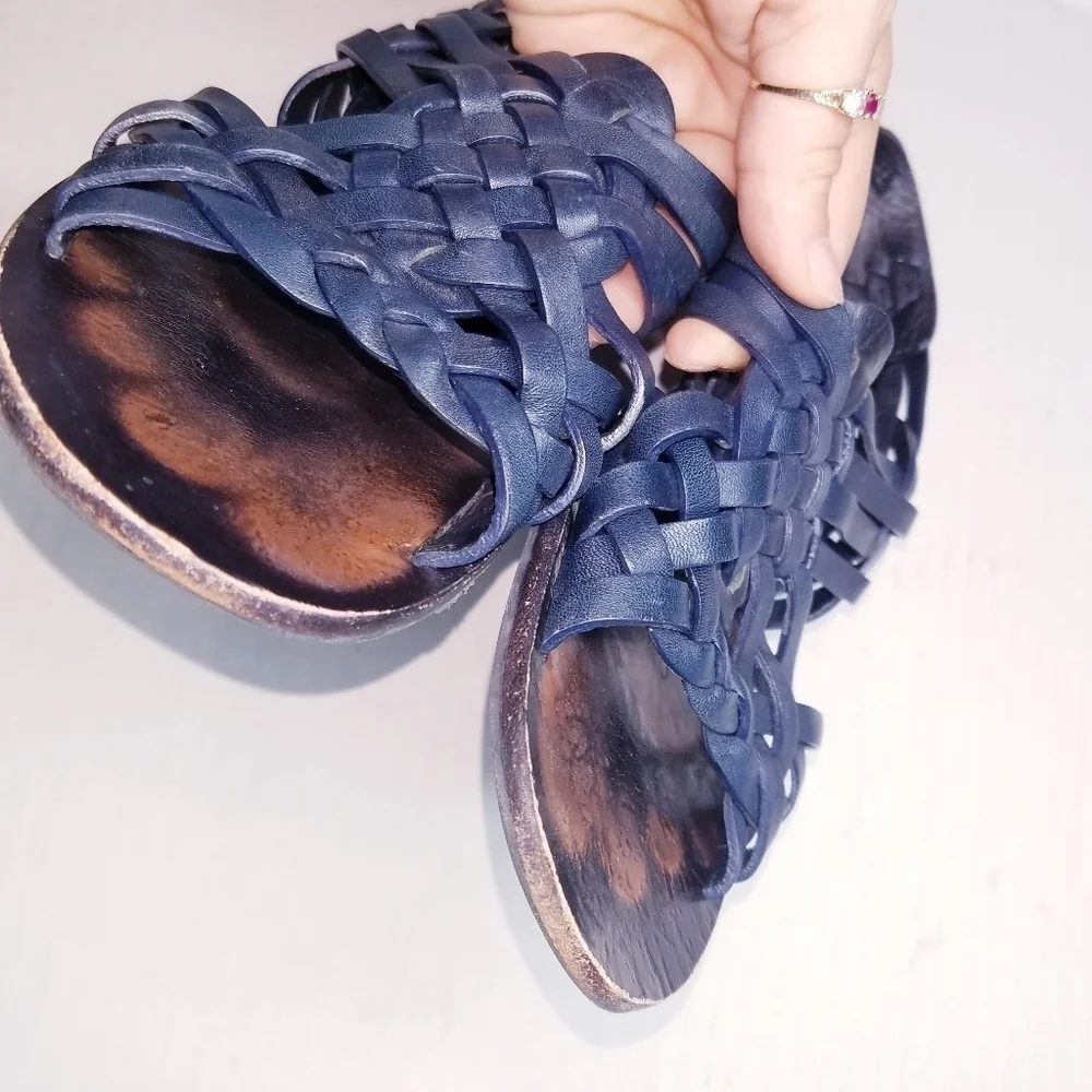 🌸‎ Tory Burch | Blue Leather Sandals 9